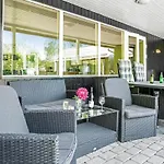 Awesome In Vaeggerlose With Kitchen Сasa de vacaciones Bøtø By