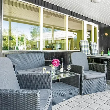 Awesome In Vaeggerlose With Kitchen Vakantiehuis Bøtø By