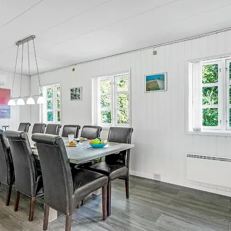 Awesome In Vaeggerlose With Kitchen Сasa de vacaciones Bøtø By